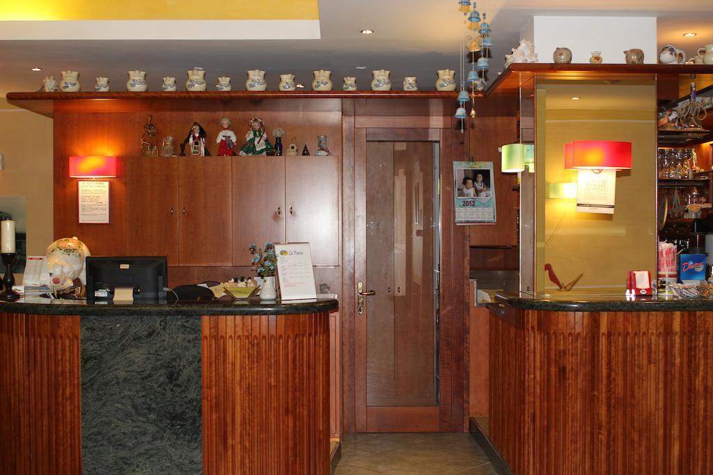 Hotel La Fenice Lignano Sabbiadoro Dış mekan fotoğraf