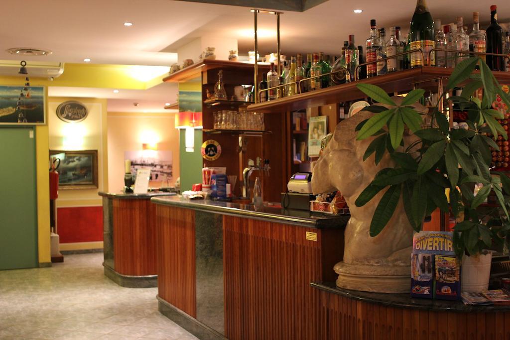 Hotel La Fenice Lignano Sabbiadoro Dış mekan fotoğraf
